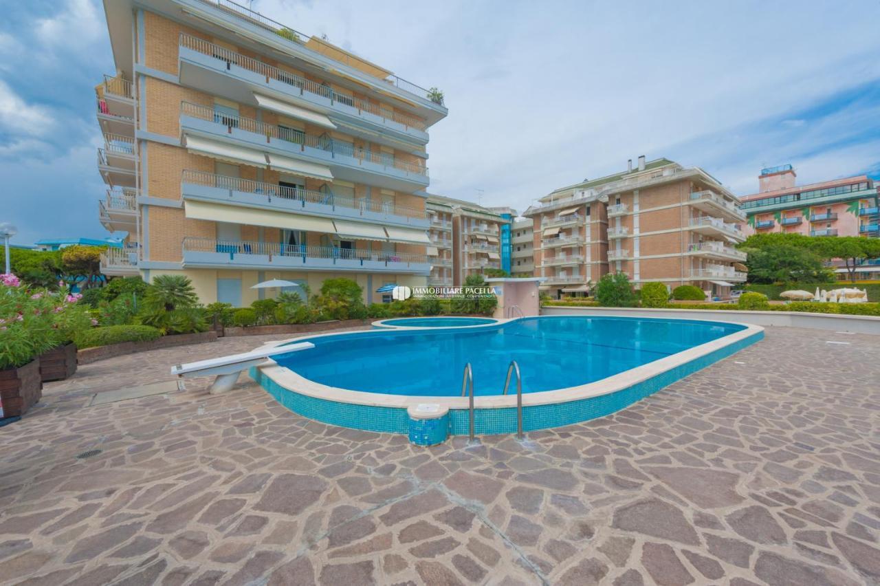 Residence Solmare Immobiliare Pacella Lido di Jesolo Ngoại thất bức ảnh