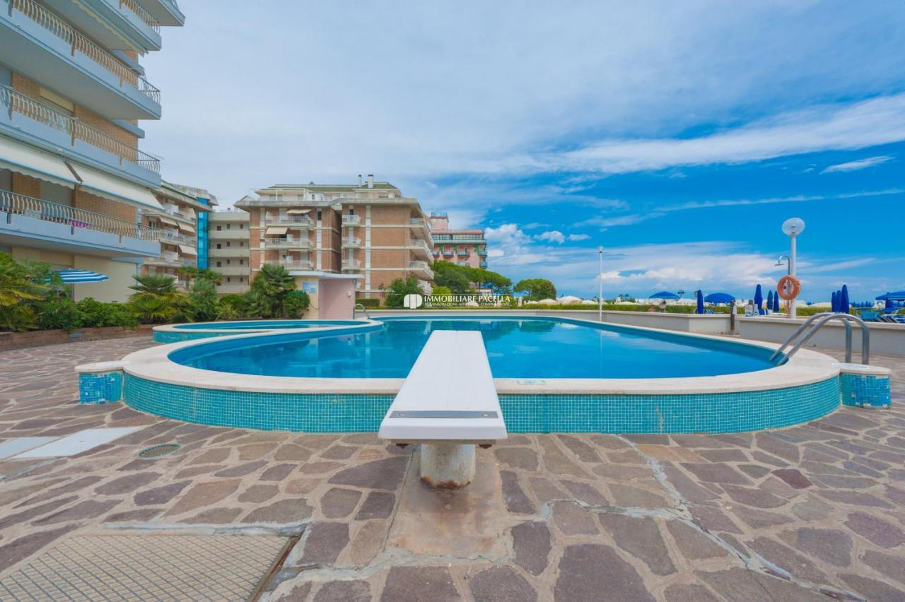 Residence Solmare Immobiliare Pacella Lido di Jesolo Ngoại thất bức ảnh
